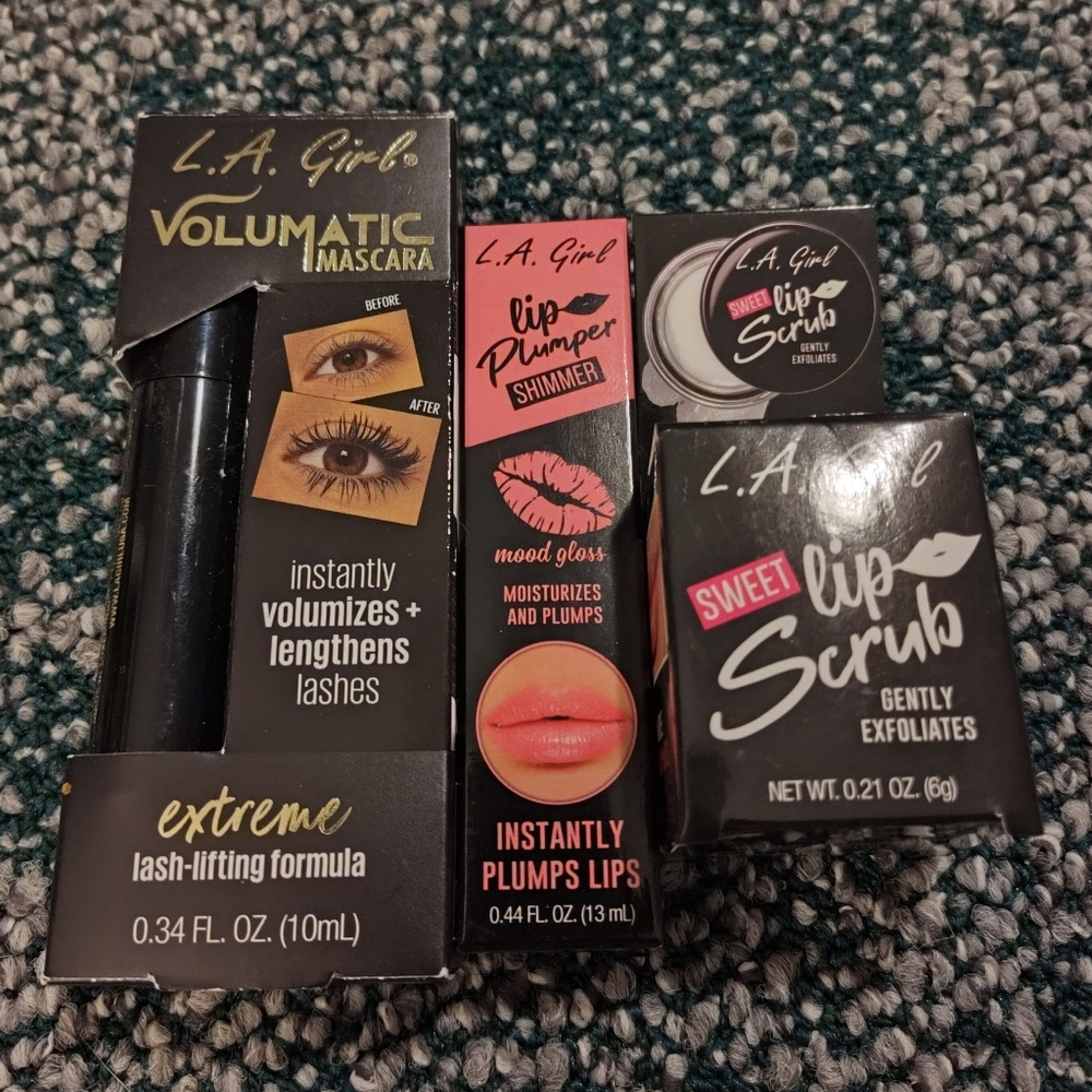 NWT! L.A Girl Makeup Bundle